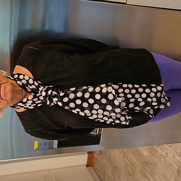 💕ST. JOHN💕 100% Silk Scarf ~ Black & White Polka Dot Print - Picture 2 of 7